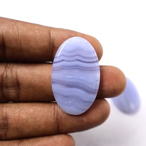 Piedras Preciosas de Ágata Azul Natural al por Mayor - Cuarzo Pulido de Cortes Mixtos con Juego de Colores para Joyería y Sanación - Product Image 2