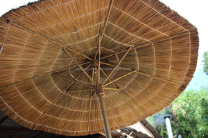 Couverture de parapluie en jonc de mer durable chaude Protection solaire pliable Vietnam pour meubles d'extérieur accessoires de salon pour hôtels - Product Image 3