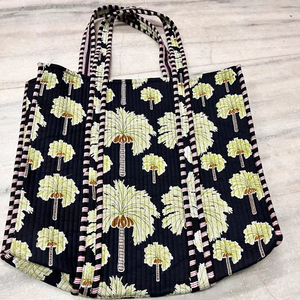 Sac fourre-tout matelassé en coton indien vintage fait main pour femme, imprimé au bloc, motif floral, style indien tendance - Product Image 1