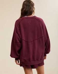 Ensemble sweat à capuche oversize en molleton de coton bordeaux avec poches, manches raglan, pull tricoté unisexe, motif à pois pour l'hiver - Product Image 3
