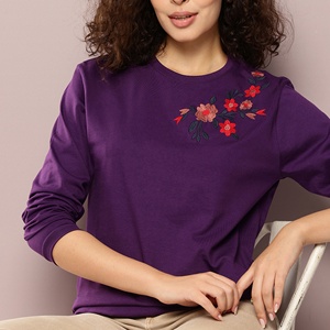 T-shirt Femme Tendance Personnalisable avec Broderie et Épaules Tombantes, 100% Coton, Orné d'Appliques et de Patchs, Fabriqué au Bangladesh 2026 - Product Image 1