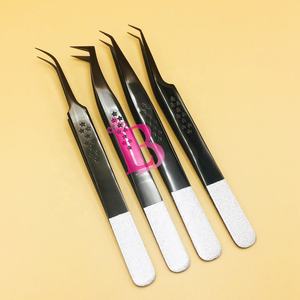 Pinces à cils en vison noir avec logo personnalisé, nouvelles pinces en acier inoxydable pour cils russes en volume, avec texture de pointe lisse - Product Image 4