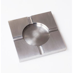 Cenicero de metal con diseño maravilloso, forma redonda, tamaño personalizado, acabado plateado, a un precio asequible. - Product Image 5