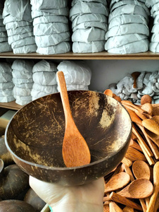 Ventes en gros de bols en noix de coco biologiques |   Ensemble d'ustensiles de cuisine écologiques |   Tendances Maison et Salle à Manger 2026 - Product Image 6