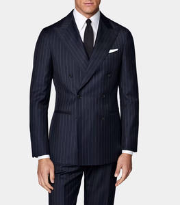 Costume sur mesure 3 pièces de luxe de haute qualité à rayures fines bleu marine pour homme, design moderne à double boutonnage, prix de gros raisonnable - Product Image 3