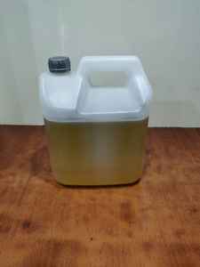 เจวาย ไพรเวท เลเบล ผลิตภัณฑ์ดูแลหนังศีรษะและบำรุงเส้นผมสูตรเข้มข้น ผสมน้ำมันทีทรี โรสแมรี่ เปปเปอร์มินต์ สมุนไพร ป้องกันสีผมหลุดร่วง สำหรับผู้ชาย - Product Image 3