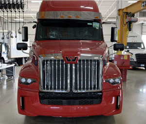 Very Clean Supper Affordable Cheap Heavy Duty Used 2024 Westerns Star 57X Sleeper Semi Truck - 72" Raised Roof Sleeper Truck - Product Image 6