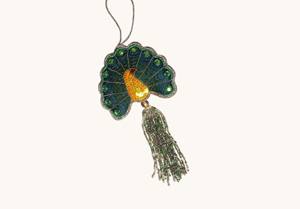 Adorno Colgante de Pavo Real con Bordado Zari |   Adorno Decorativo de Pared y Puerta con Cuentas y Lentejuelas Bordadas |   Decoración Tradicional India para el Hogar en Fiestas - Product Image 1
