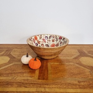 Tazón de madera con diseño impreso y calidad superior para servir alimentos a un precio aceptable. - Product Image 1