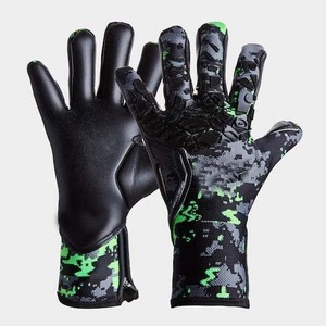 Gants de gardien de but de football antidérapants personnalisés AOSIKA, en PU professionnel, pour une utilisation en salle de sport, avec fermeture à scratch. - Product Image 1