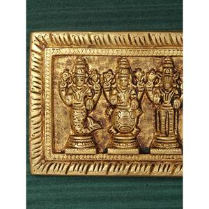 Tenture murale en laiton encadrée en bois de 23 pouces Sculpture Dashavatara de Lord Vishnu - Product Image 1