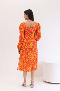 Robe midi à imprimé floral avec manches bouffantes, col carré, silhouette fourreau, robe décontractée d'été en polyester tissé ajustée - Product Image 3