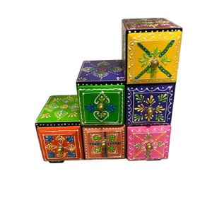 Juego de 6 Cajas de Almacenamiento de Joyería Cuadradas de Madera Pintadas a Mano (Arte Tradicional Indio) - Product Image 1
