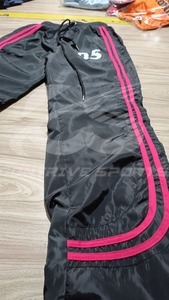 Pantalon de survêtement ample et décontracté pour homme, coupe oversize, avec logo personnalisé, en polyester et nylon, coupe large, coupe-vent, haute qualité - Product Image 5