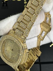นาฬิกาข้อมือผู้ชายแบบ Iced Out Diamond หน้าปัดใหญ่ ประดับเพชรแบบ Pavé พร้อมตัวบอกเวลาแบบ Baguette นาฬิกาข้อมือหรูหราสไตล์ฮิปฮอปแบบสั่งทำพิเศษ - Product Image 6