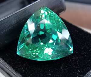 Saphir vert naturel du Sri Lanka, taille triligne, certifié, pierre précieuse en vrac, saphir vert étincelant JM430, vente en gros - Product Image 6