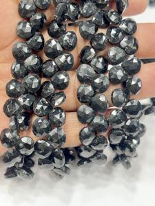 Perles de tourmaline noire naturelle facettées en forme de cœur, taille 6-7 mm environ. Fil de 8 pouces - Product Image 5
