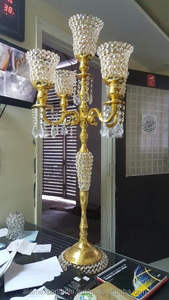 Candélabre 5 bougies avec perles de cristal complètes Hôtel et entrée de mariage Décoratif Grand candélabre fait main pour la décoration - Product Image 3