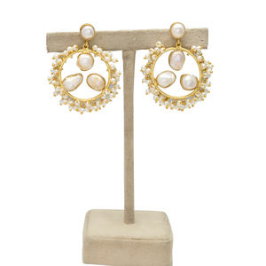 Pendientes de Perlas Naturales de Agua Dulce Blancas Ostra, con Alambre, Latón Chapado en Oro de 24K, Hechos a Mano, Estilo Vintage Cristiano, Diseño Irregular, para Mujer - Product Image 3