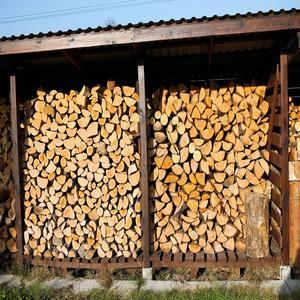 Bûches de bois de chauffage en chêne et hêtre séchées au four, produits énergétiques à vendre - Product Image 4