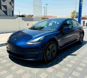 El coche eléctrico Tesla Model 3 de largo alcance - Product Image 2
