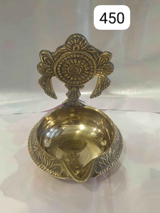 Lampe à huile Diya en laiton artisanale de luxe, en promotion, pour la Pooja hindoue, le festival Diwali, la décoration de la maison, du temple et des usages spirituels - Product Image 5