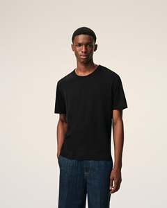 Camiseta de Algodón Negra para Hombre, Corte Regular, Cuello Redondo, Manga Corta, Estilo Casual, Color Sólido, Transpirable, Tejido Jersey, Logotipo en el Dobladillo Inferior - Product Image 4