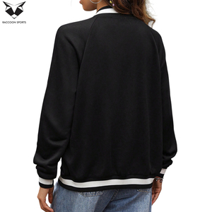 เสื้อแจ็คเก็ตเบสบอลวาร์ซิตี้สำหรับผู้หญิง แฟชั่นทันสมัย ตกแต่งด้วยงานปักไหมเชนีล แขนหนังทำมือจากขนสัตว์ คุณภาพดีจากซัพพลายเออร์ที่เชื่อถือได้ - Product Image 2