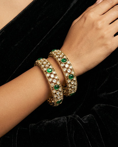 Vintage Emerald Rani & White Stone <b>Bangle</b> <b>Set</b> Antique Gold Ethnic Premium Indian Weddings Accessories Traditional Womens Jewelry - Product Image 5