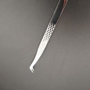 Pinzas de Precisión Profesionales de Acero Inoxidable con Punta Suave para Extensiones de Pestañas, para Estudios de Belleza de Alta Gama y Técnicos de Pestañas - Product Image 1