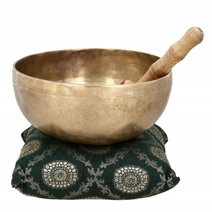Ensemble de bols chantants tibétains au design classique pour la méditation et la thérapie sonore, instrument artisanal en laiton pour la guérison des chakras et le yoga - Product Image 5