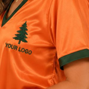 Conjunto de pijama de satén naranja personalizado para mujer, top de manga corta con cuello en V y pantalones cortos, ropa de dormir suave con logotipo personalizado, ropa de estar por casa, OEM, ODM, ropa de noche. - Product Image 5
