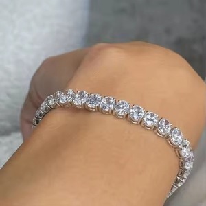 Customized Round Shape Moissanite Oval Diamond Bracelet Bezel Setting 18K WhiteGold Diamond Bracelet for Both <b>Men</b> and Women - Product Image 4