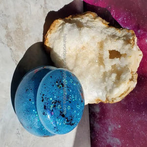 Ensemble de bocaux en résine élégants Ornement tournant et non tournant-Design texturé avec motif de fruits pour les cuisines et Bobble Head par FWE - Product Image 1