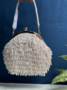 Pochette de soirée indienne de luxe à franges de perles, ornée de perles, avec cadre métallique, pour mariée et femme, pour mariage - Product Image 6