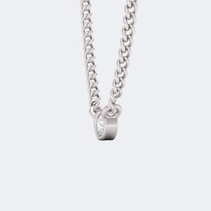 Collier pendentif solitaire en diamant rond serti clos 0,05 carats total - Product Image 2