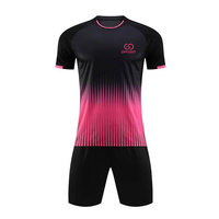 Service OEM – Tenue d'entraînement respirante 100 % polyester, uniforme de football, nouveau design 2026, taille personnalisée, couleur unie, pour hommes