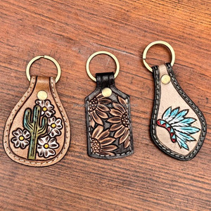 Nouveau porte-clés en cuir de tournesol en cuir usiné à la main occidental sculpté porte-clés en cuir véritable à la main en cuir de vachette porte-clés de voiture de luxe - Product Image 4