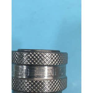 8 AMAT 3700-02738 FTG QDISC Box 1/4 X 1/4 FP SST - Equipo y Piezas de Semiconductores de Confianza de Marca Global - Product Image 5