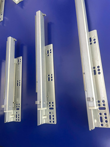 Glissières sous-meuble réglables à fermeture amortie, glissières de tiroir robustes à extension complète en métal - Product Image 3