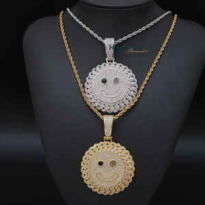 Pendentif Smiley avec diamants cultivés, bijoux unisexes hip-hop, plaqué or 18 carats, pendentif en argent 925 - Product Image 1