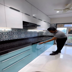 Plan de travail et îlot de cuisine en granit de luxe – Surface en pierre naturelle élégante pour cuisine moderne - Product Image 1