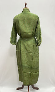 Kimono long en soie indienne patchwork/uni, style bohème, robe de plage, peignoir confortable, fait main, vêtement de maternité, devant ouvert - Product Image 3