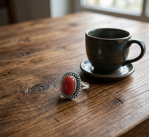 Bague Vintage en Corail Rouge et Argent Sterling 925 Plaqué Or Rose et Or Jaune, Faite à la Main, Style Bohème, Bijou Grosse Pierre pour Femme et Homme - Product Image 4