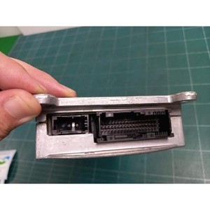 ECU และโมดูลคอมพิวเตอร์มือสองสำหรับรถยนต์ซีรีส์ 7 รุ่น 8410913816801 - Product Image 4