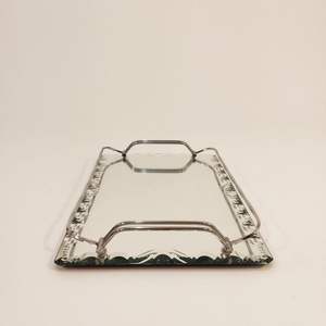 High Quality Metal And <b>Mirror</b> Tray For Serving Drinks And Snacks With Smooth Surface For Kitchen And Party Events - Product Image 1