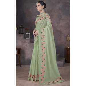 Sari en soie de créateur avec de magnifiques broderies, châle de luxe - Product Image 3