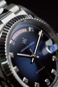 อเล็กซานเดอร์ เฟอร์รอส 8402S/05 แซฟไฟร์ อนาล็อก มิโยตะนาฬิกาข้อมือผู้ชายอัตโนมัติ ดีไซน์หรูหรา 39 มม. ตัวล็อคแบบพับได้ สแตนเลส - Product Image 4
