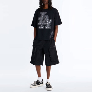 Camiseta Negra Ligera Oversize de Manga Corta con Cuello Redondo, Estampado de Logotipo LA, Estilo Urbano, Tejido Jersey, con Pedrería - Product Image 5