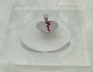 Colgante de Moissanita al por mayor con corte redondo de corazón roto, estilo Hip Hop para fiestas, de plata de ley 925, joyería fina, colgantes y dijes - Product Image 3